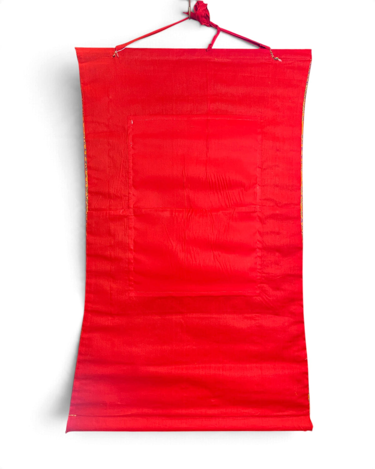 Retro del thangka in cotone rosso con cordino per appenderlo