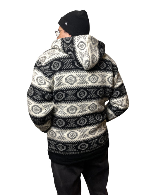 „Chandol“ – Handgestrickte Wolljacke Nepal Hinten
