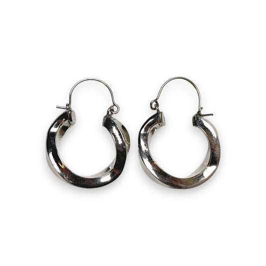 Silber Kreolen Twist Moderne, gedrehte Kreolen mit elegantem Glanz