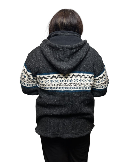 "Nala" Handgestrickte Wolljacke Nepal Hinten