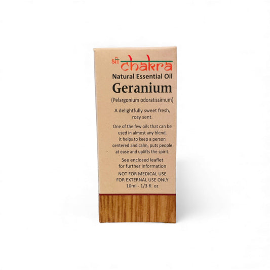 Rückseite der Verpackung von Geranie – Chakra Natürliches ätherisches Öl 10 ml mit Anwendungshinweisen