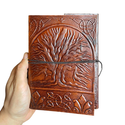 Tree of Life leather journal 13.5 × 18 cm in the hand – size comparison, Himalaya Vibes Bern