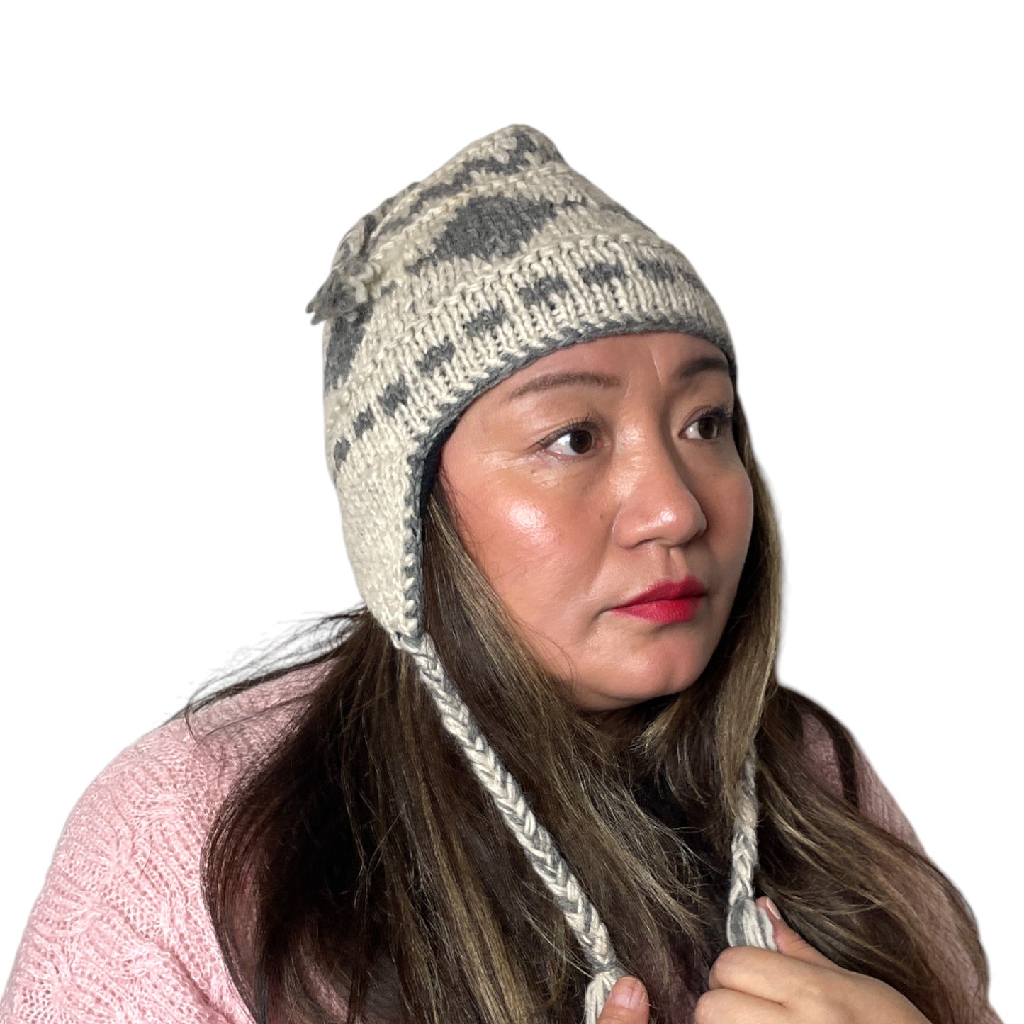 „Annapurna“ – Handgestrickte Nepal-Mütze mit Ohrenklappen weiss