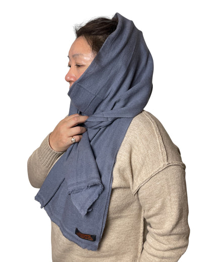 „Blue Dove“ – Handgewebter Kaschmir-Schal aus Nepal Kopftuch