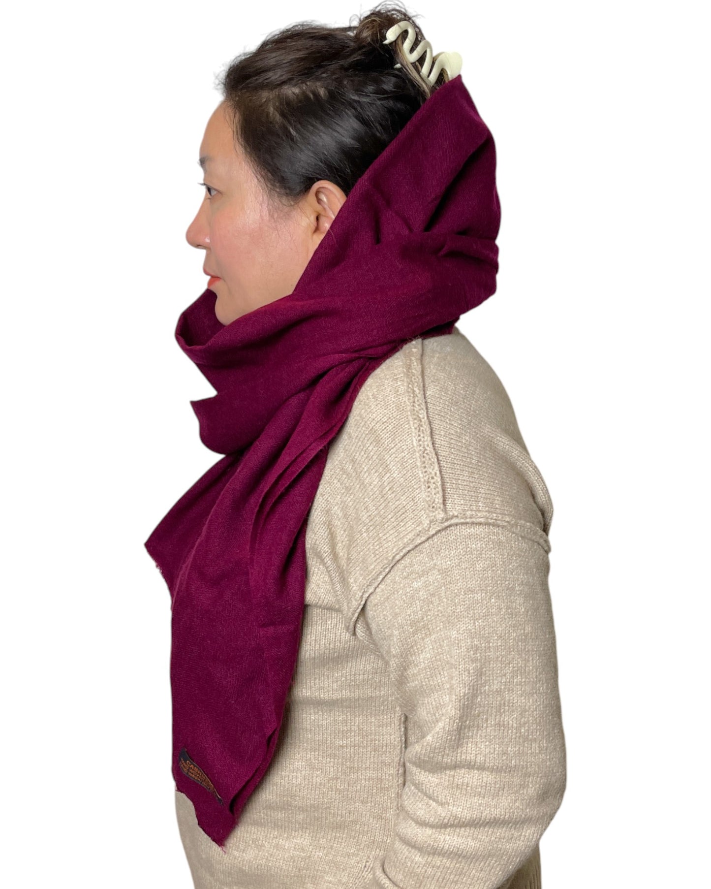 „Burgundy Soul“ – Handgewebter Kaschmirschal aus Nepal Kopftuch