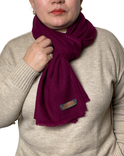 „Burgundy Soul“ – Handgewebter Kaschmirschal aus Nepal knoten