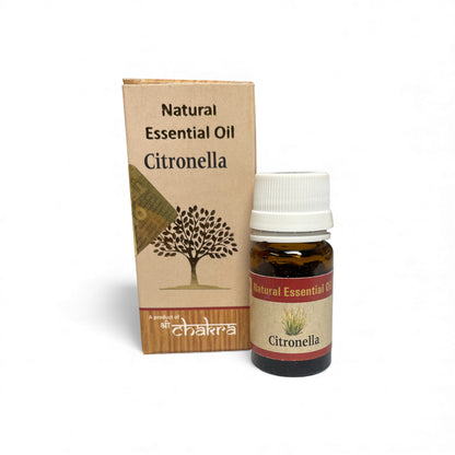 Citronella – Chakra Natürliches ätherisches Öl 10 ml mit Flasche und Verpackung zusammen im Alltag, Himalaya Vibes Onlineshop