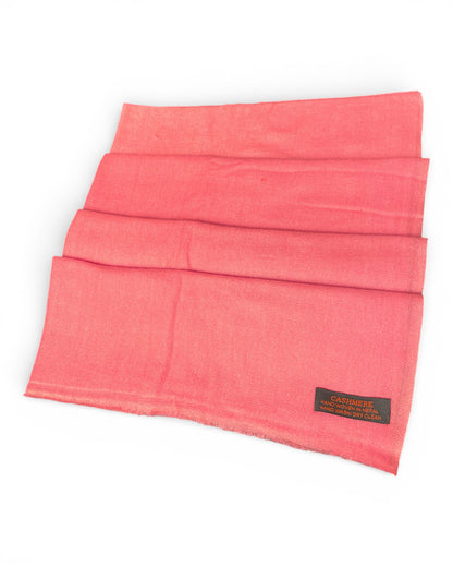 „Coral Glow“ – Handgewebter Kaschmir-Schal aus Nepal Laden