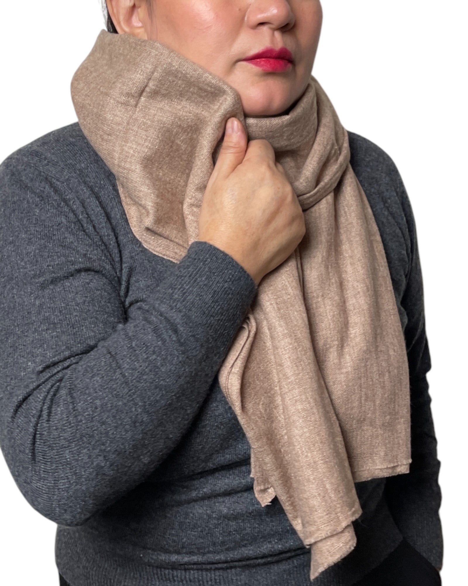 „Desert Sand“  – Handgewebter Kaschmir-Schal aus Nepal warm