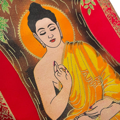 Detailaufnahme des Buddha-Gesichts auf dem Thangka Rollbild – Himalaya Vibes
