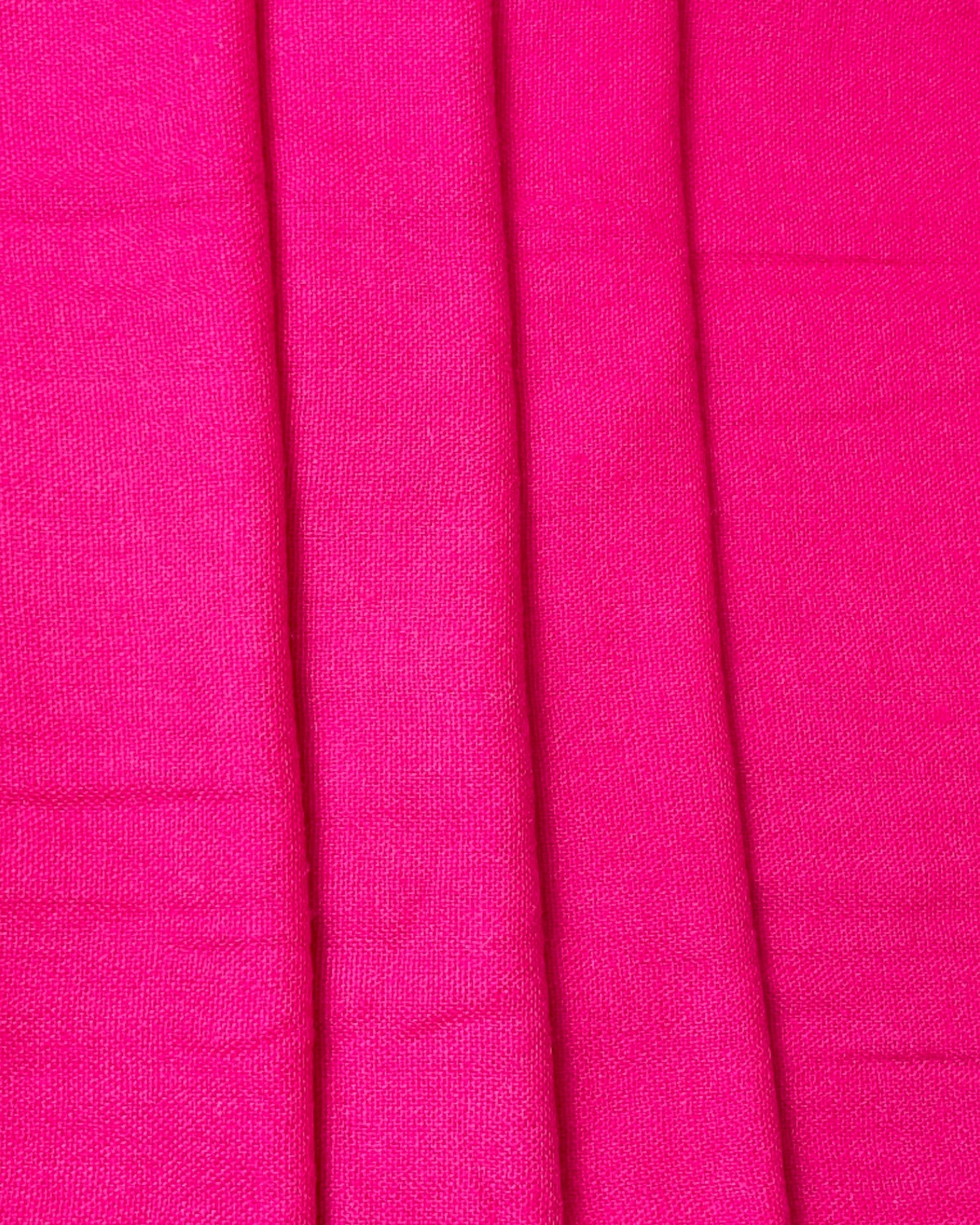 „Electric Fuchsia“ – Reiner Kaschmir Schal handgemacht Textur