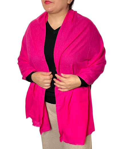 „Electric Fuchsia“ – Reiner Kaschmir Schal handgemacht luftig