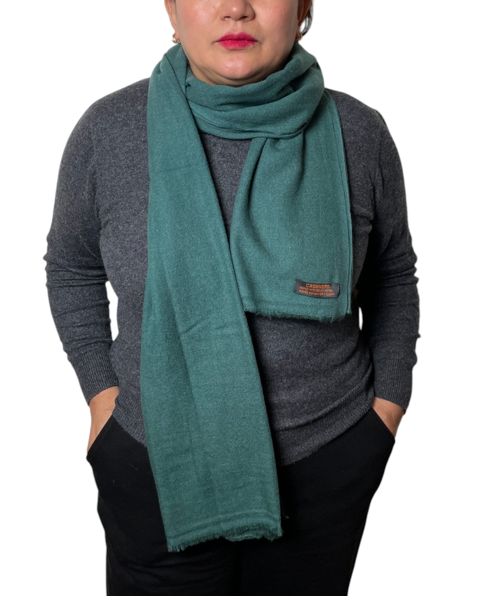 „Forest Depth“ – Handgewebter Kaschmir-Schal aus Nepal umschwungen