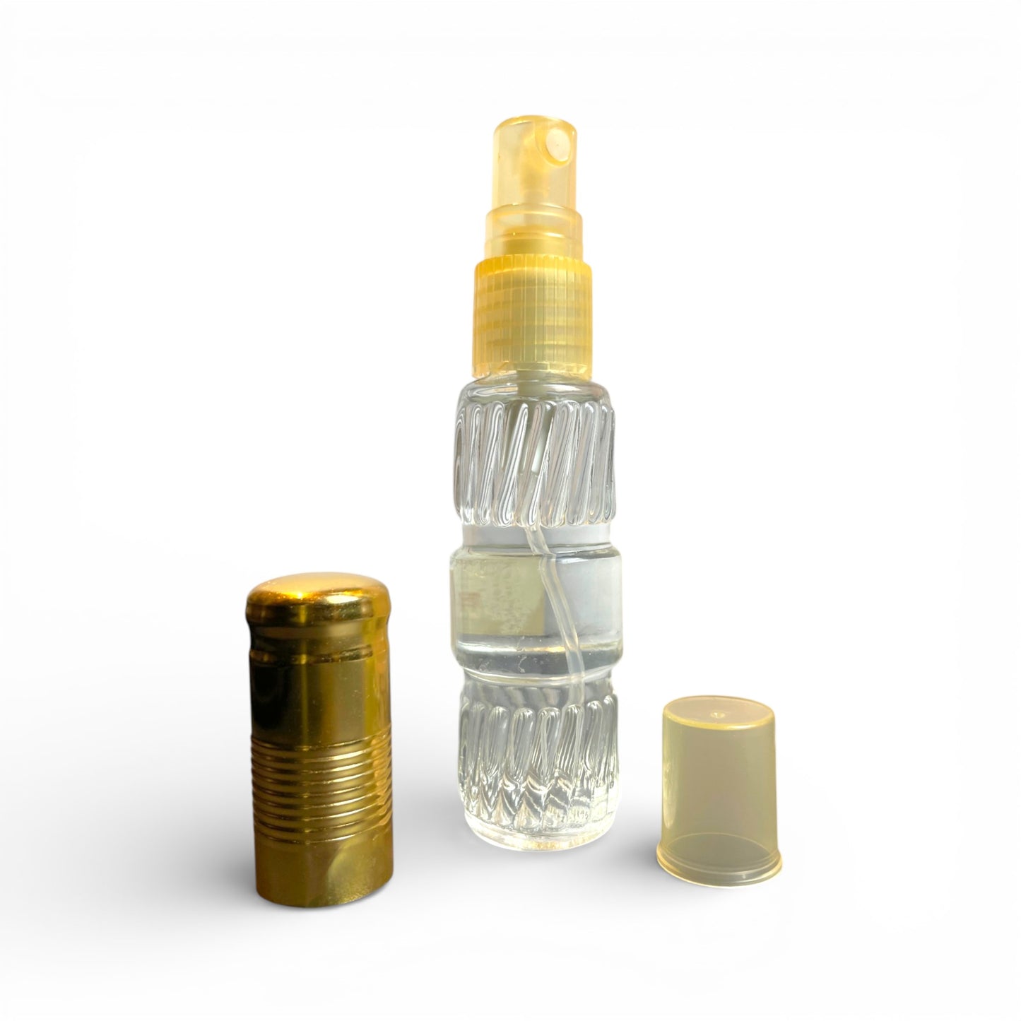 Frangipani Parfuem Spray 10 ml geoeffnet mit goldener Verschlusskappe Himalaya Vibes Bern