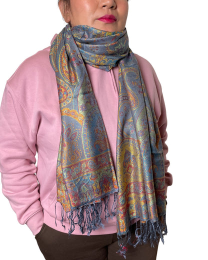 Fransen: Dunkelblaue Fransen Seiden-Viskose-Schal