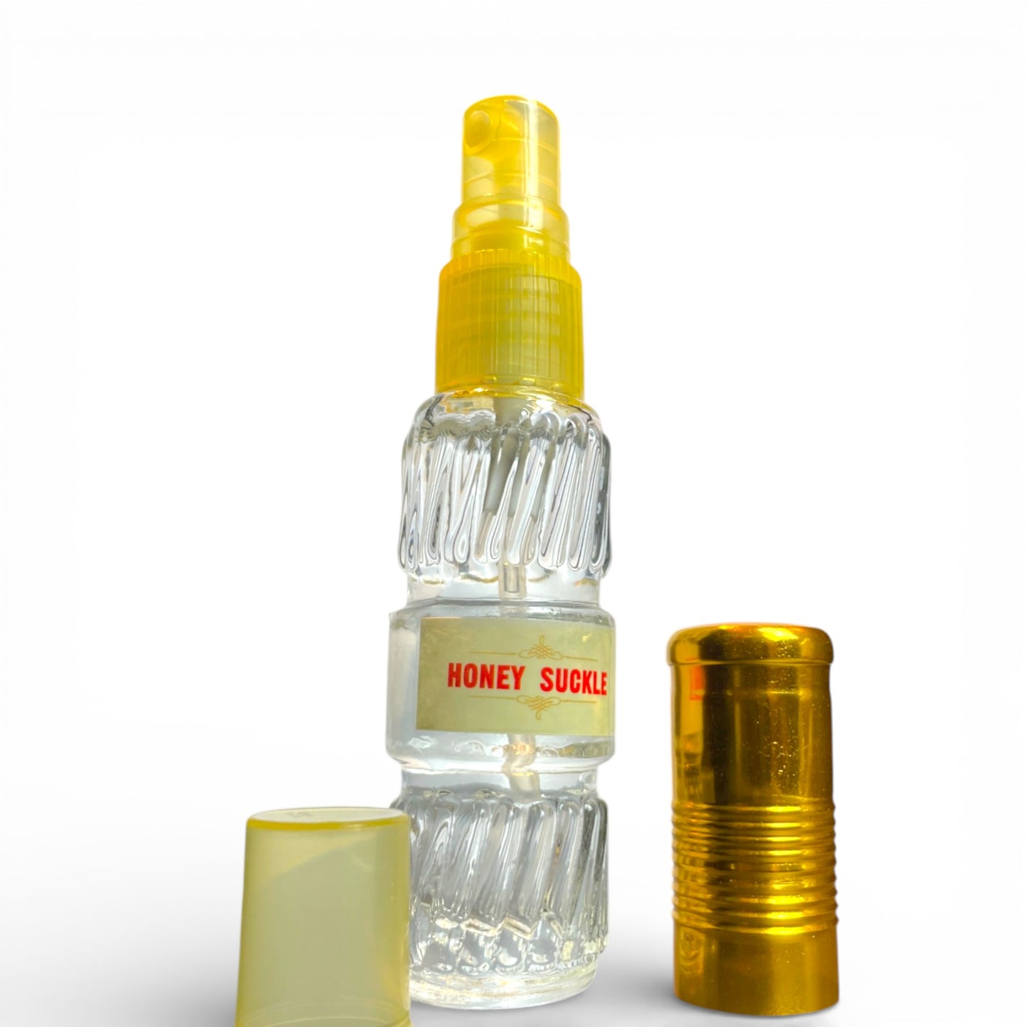 Geissblatt Honey Suckle Parfuem Spray Geoeffnet mit Spruehkopf und goldener Verschlusskappe