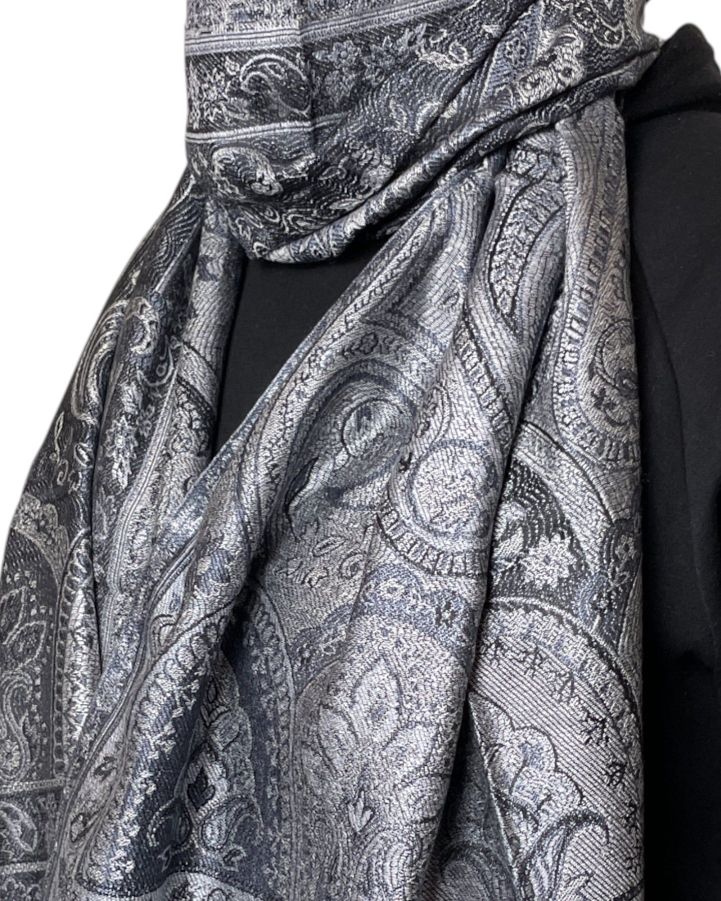 Getragen: Unisex Paisley Schal Damen Herren Silber Grau Schwarz nahe