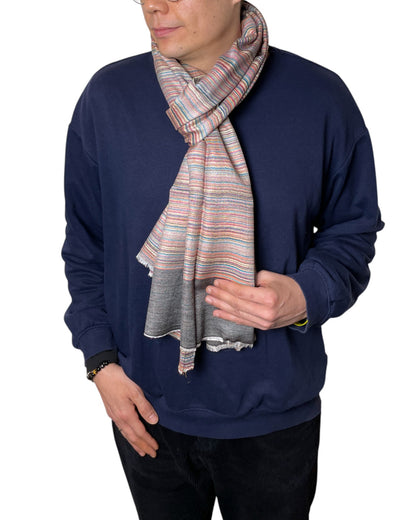 Getragen locker: Unisex Wendeschal Viskose locker getragen
