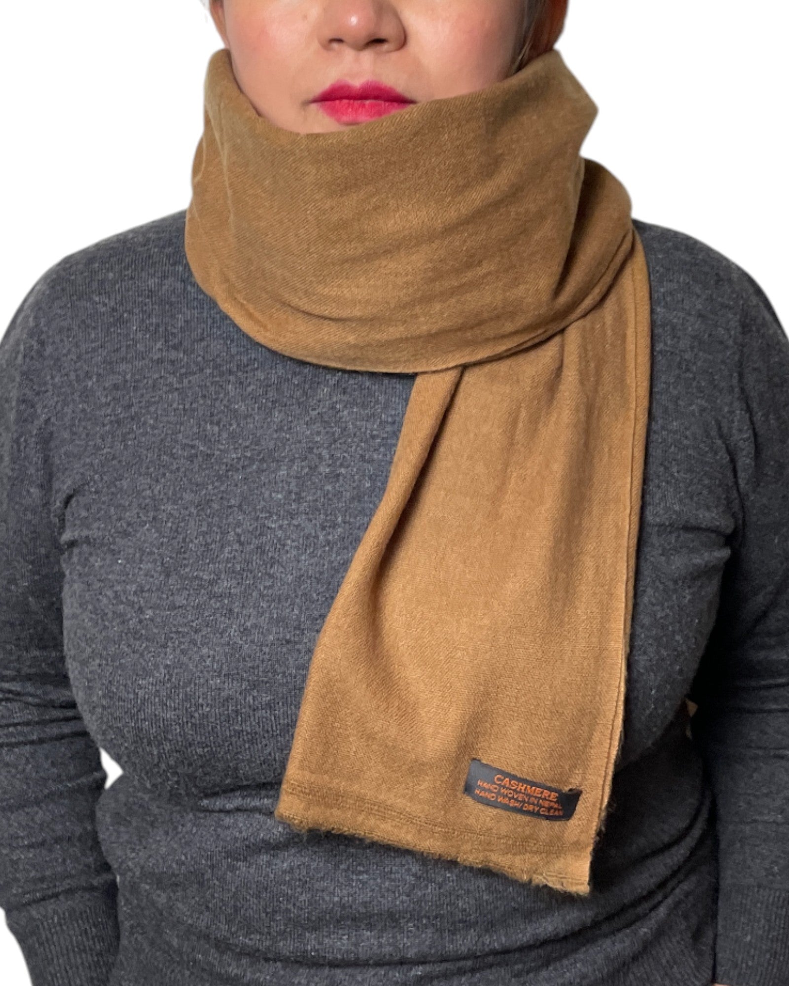 „Golden Dune“ – Handgewebter Kaschmir-Schal aus Nepal stil