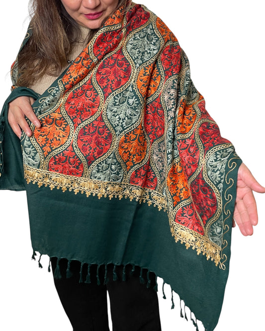 Hauptbild: Emerald Heritage Embroidery – Dunkelgrüner bestickter Baumwolle-Viskose Schal
