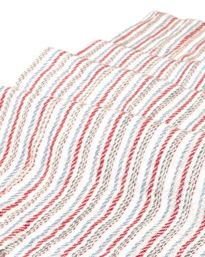 „Heritage Stripes“ – Handgewebter Kaschmir-Schal aus Nepal kopf muster