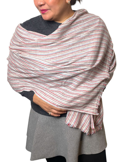 „Heritage Stripes“ – Handgewebter Kaschmir-Schal aus Nepal tuchform