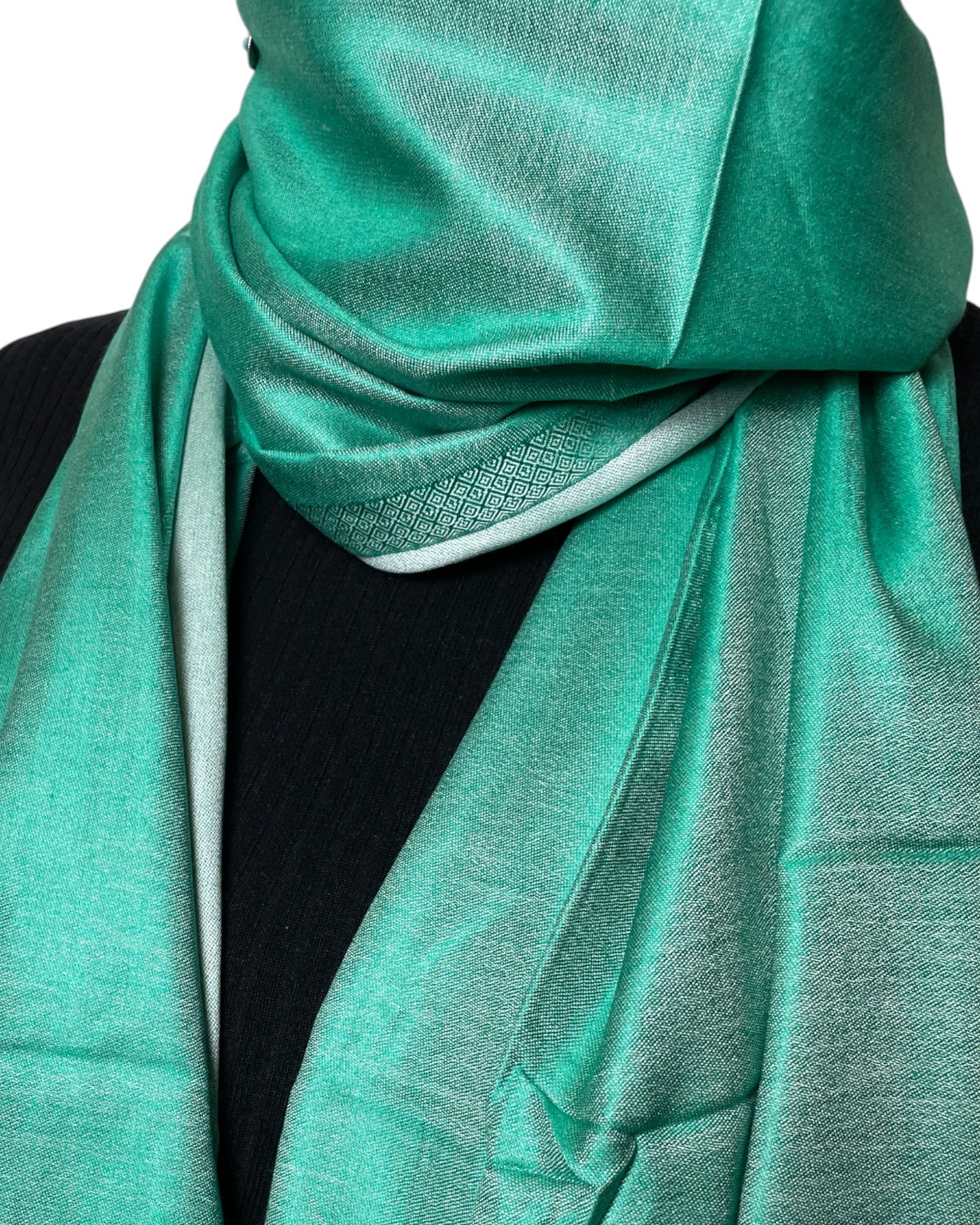 Original Seidenschal aus Indien in Smaragdgrün – Luxuriöses Seidentuch