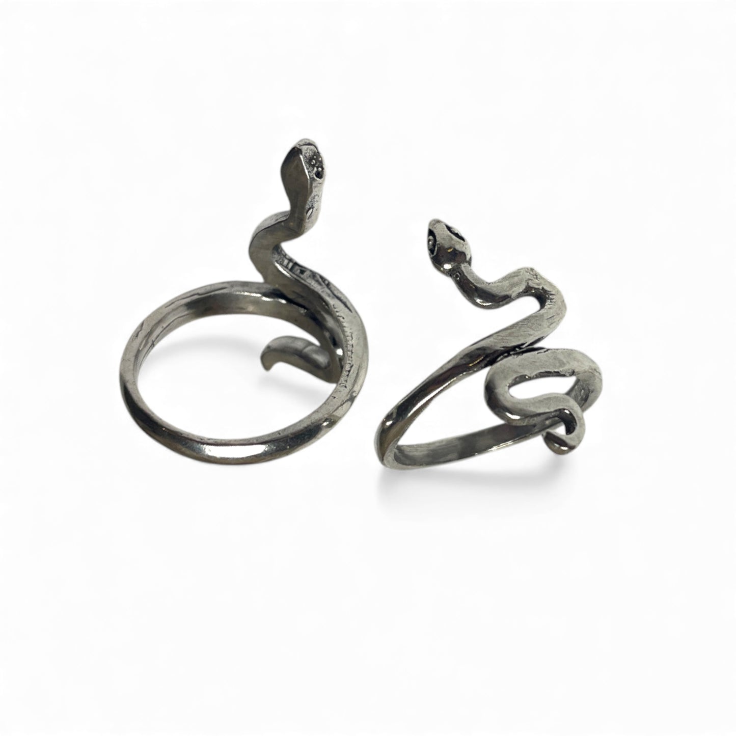 Silberfarbener Snake Ring im Antik Silber Look (2 Modelle)