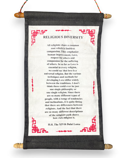 Wandbehang Religiöse Vielfalt Tibetische Thangka-Schriftrolle mit Dalai Lama Zitat Nah