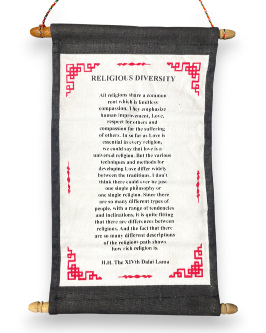 Wandbehang Religiöse Vielfalt Tibetische Thangka-Schriftrolle mit Dalai Lama Zitat Nah