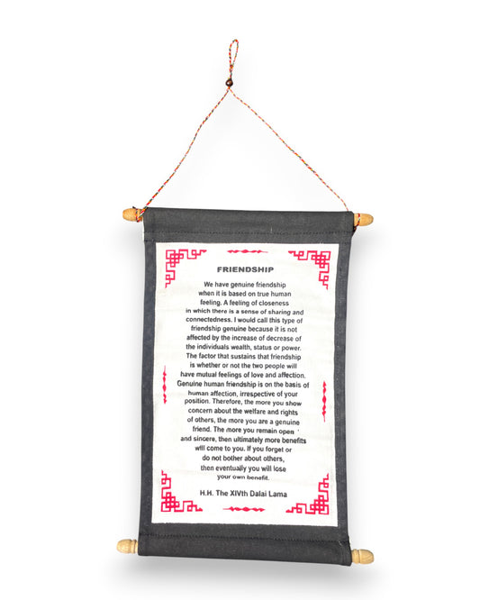 Wandbehang Freundschaft  Tibetische Thangka-Schriftrolle mit Dalai Lama Zitat Front