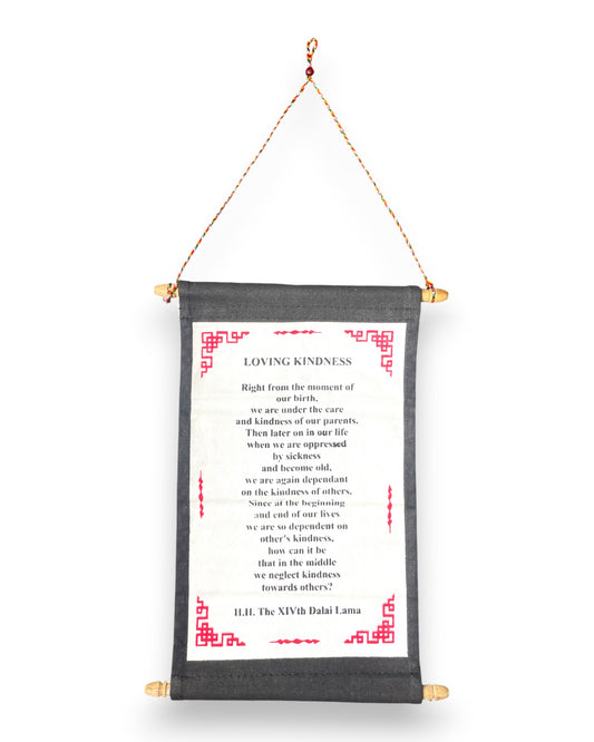 Wandbehang Liebende Güte Tibetische Thangka-Schriftrolle mit Dalai Lama Zitat Front