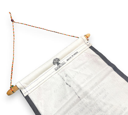 Wandbehang Liebende Güte Tibetische Thangka-Schriftrolle mit Dalai Lama Zitat Schnur