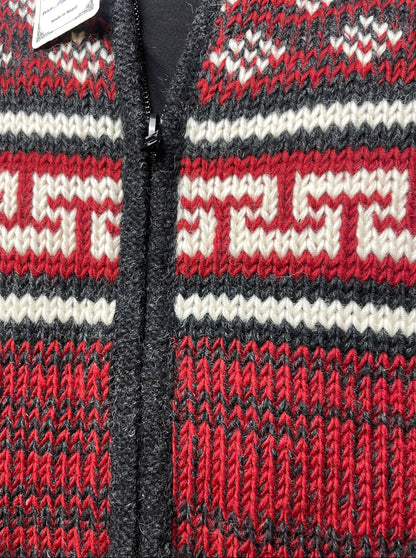 „Sangachok“ Handgestrickte Wolljacke aus Nepal - Warm, Charakterstark & Fair hergestellt