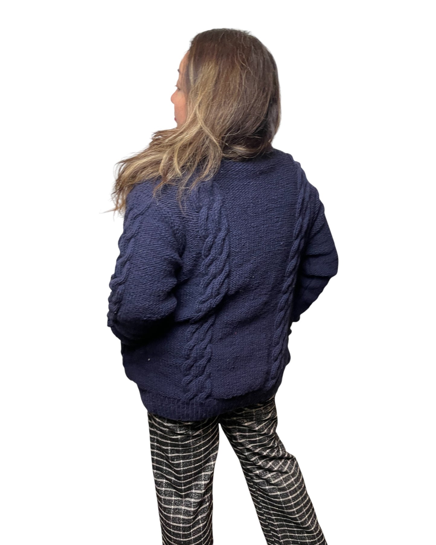 „Lali“ – Handgestrickter & Bestickter Nepal-Cardigan