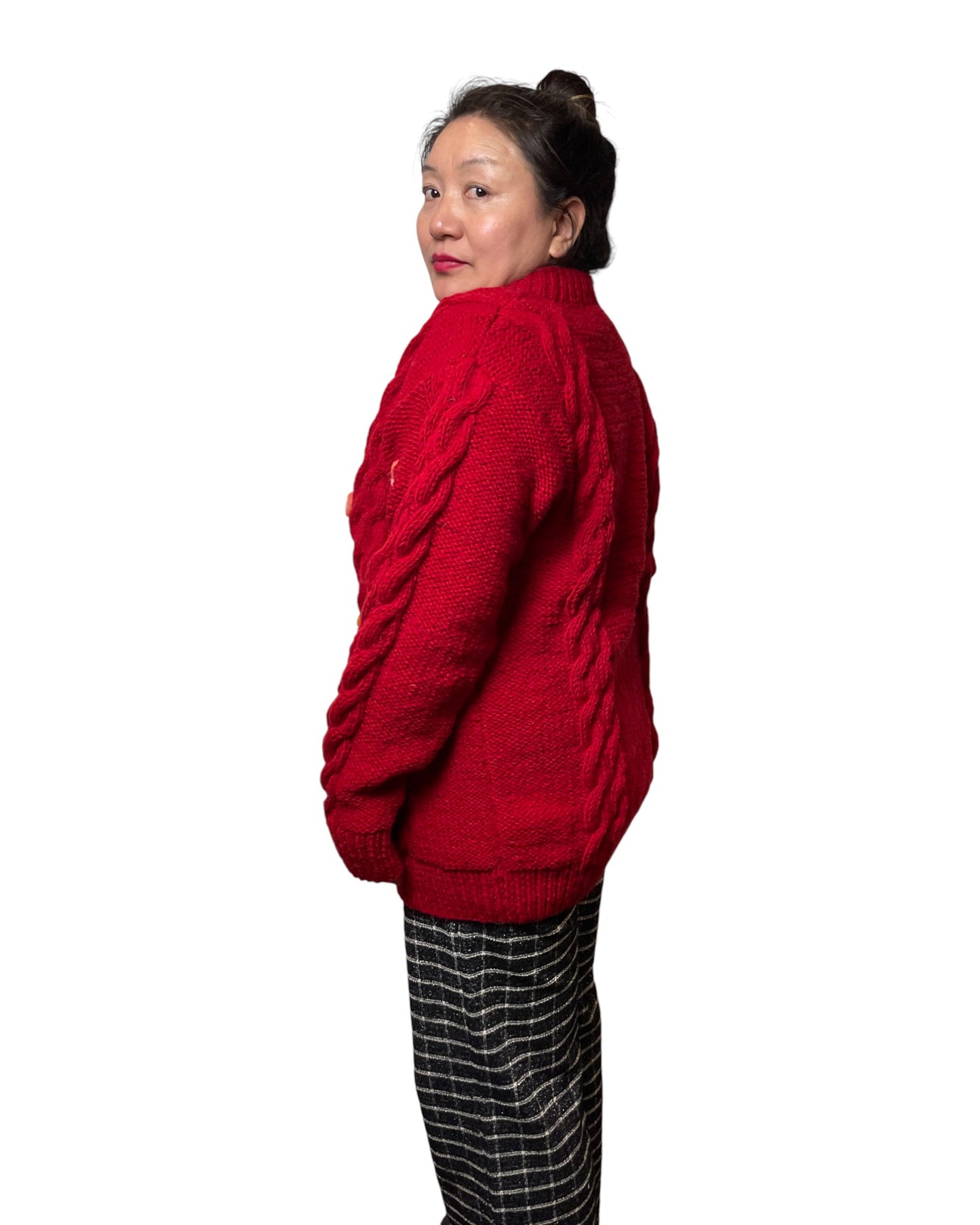 Mira – Handgestrickter & Bestickter Nepal-Cardigan