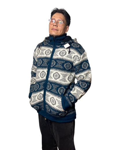 „Khule“ – Handgestrickte Nepal-Wolljacke