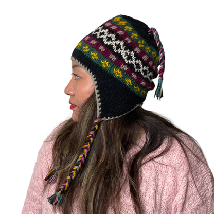 „Manaslu“ – Handgestrickte Nepal-Mütze schwarz