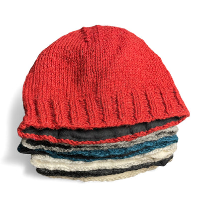 „Mero“ – Handgestrickte Nepal-Beanie Cream fleece