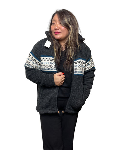 Nala_Handgestrickte_Wolljacke_Nepal_Form