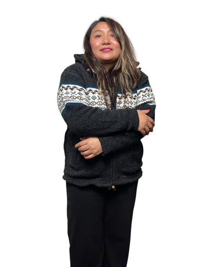 "Nala" Handgestrickte Wolljacke Nepal Warm