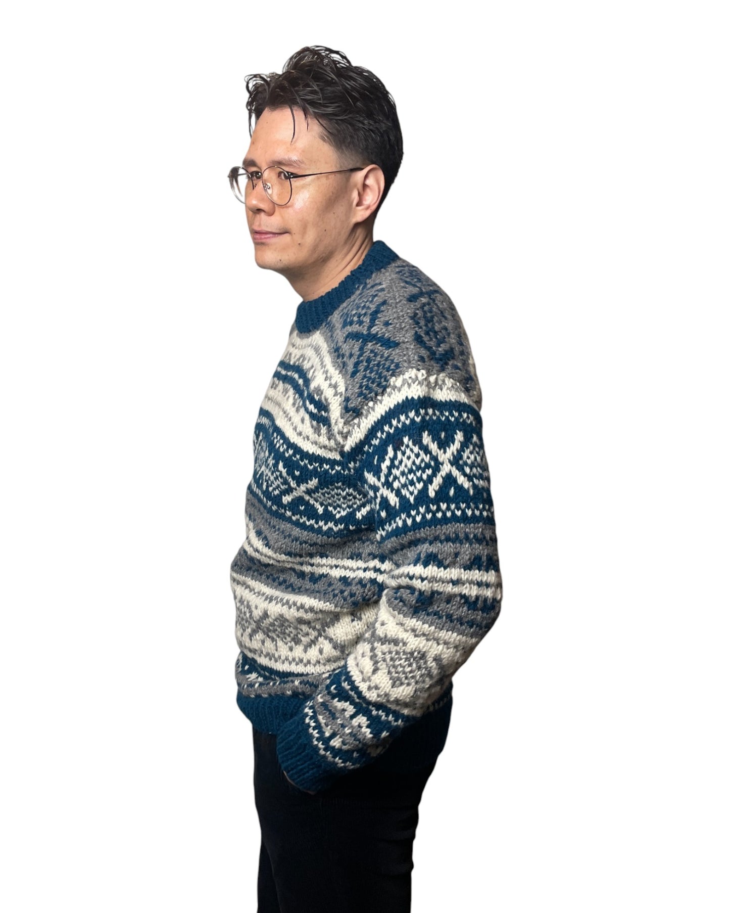 „Namlo“ – Handgestrickter Nepal-Pullover Arme