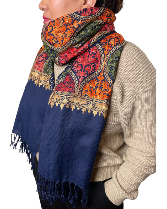 Navy Heritage Embroidery bestickter Unisex Schal aus Baumwolle und Viskose