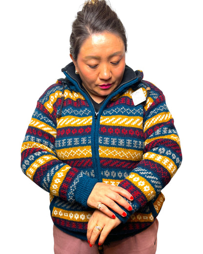 "Norweger" Handgestrickte Wolljacke Nepal Arme