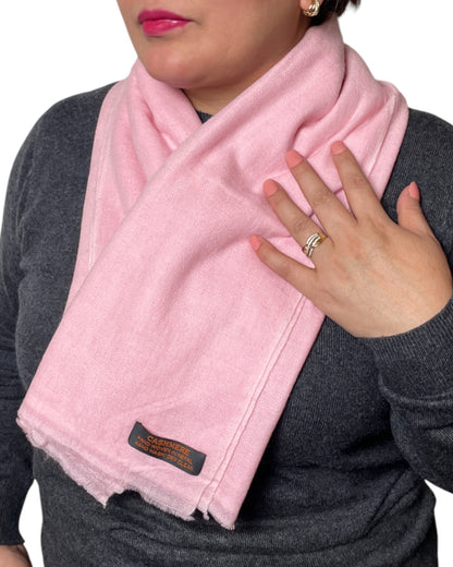 „Rose Veil“ – Handgewebter Kaschmir-Schal aus Nepal warm