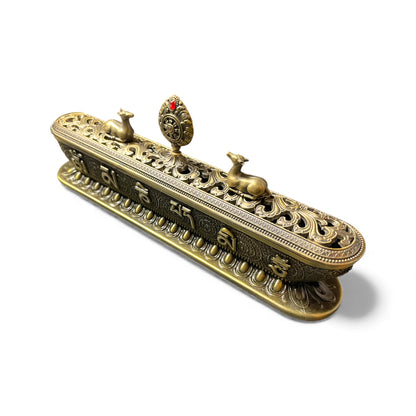 „Samsara“ - Tibetischer Räucherstäbchen-Halter aus Messing quer