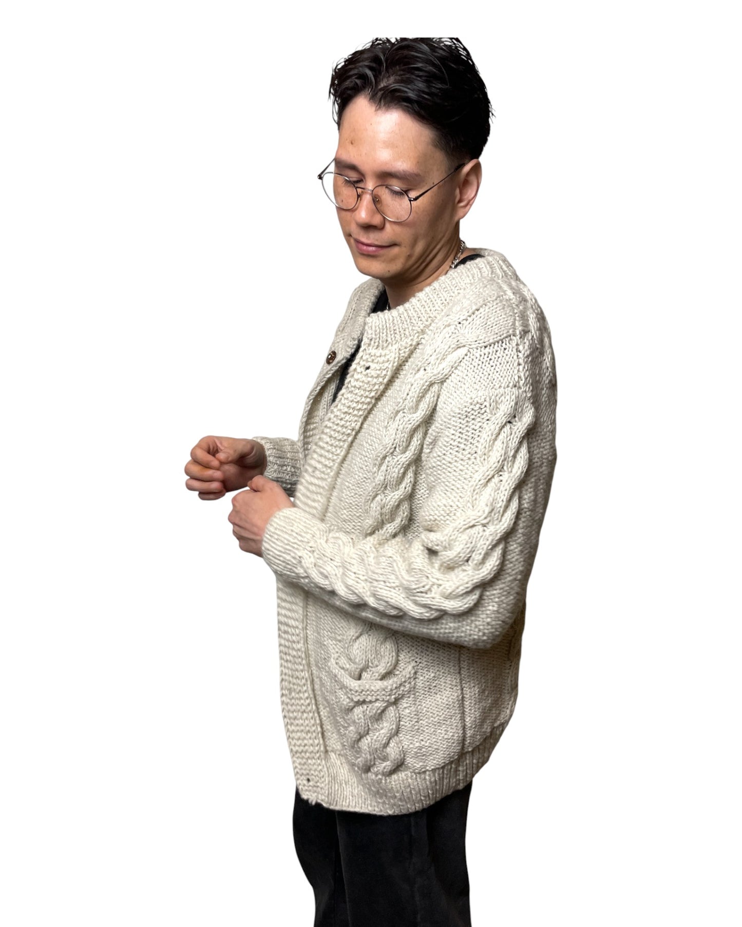 „Sangachok“ – Handgestrickter Nepal-Cardigan vorne Form