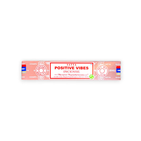Satya Positive Vibes Räucherstäbchen 15g – Packung auf weissem Hintergrund