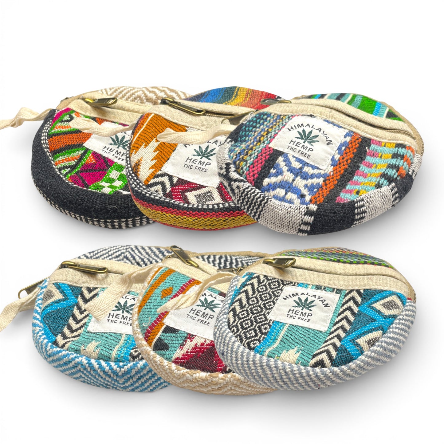 Set aus verschiedenen runden Hanf-Taschen in bunten Farben und Mustern handgemacht aus Himalayan Hemp.