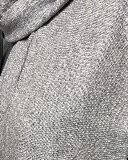 „Silver Mist“  – Handgewebter Kaschmir-Schal aus Nepal Stoff